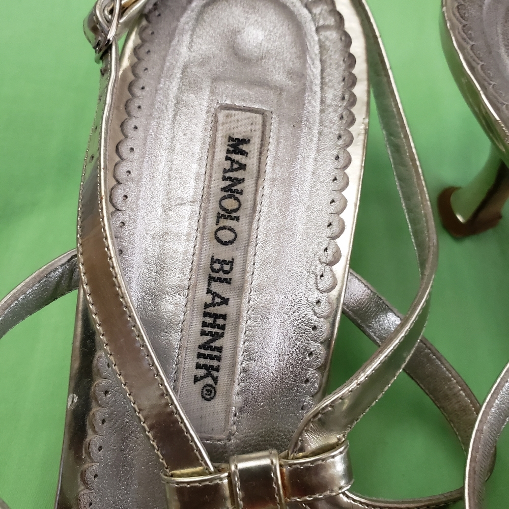 Manolo Blahnik sandals .silver an white Each 125 - Picture 3 of 16